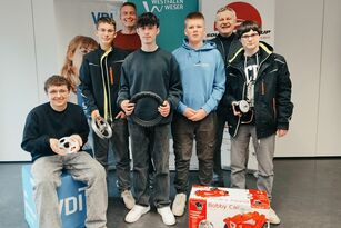 Solar Racing Cup: Lichtenauer Team gestartet